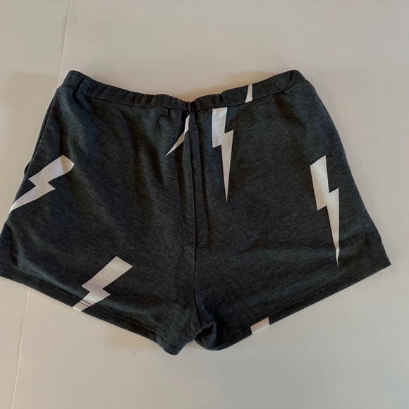 Leli"s Collection - Vanilla Sky Bolt Shorts - Size M - NEW With Tags. - Picture 3 of 11